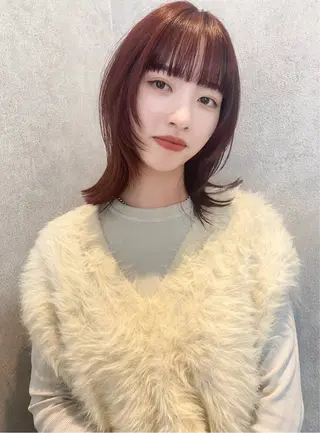 ミディアム レイヤー/ハイトーン ◎三好悠生のヘアスタイル