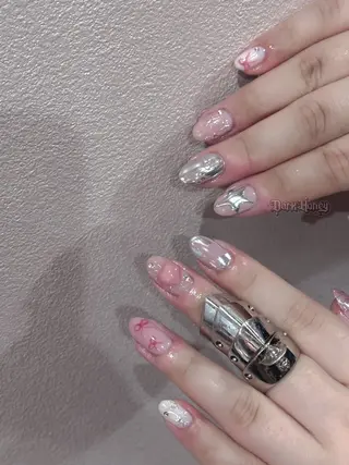 ネイル Dark Honey Susuのネイルデザイン