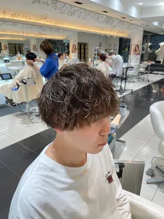 パーマ メンズ 低ダメージ特化🌱 佐野優斗のヘアスタイル
