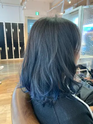 ミディアム カラー アンソニー ショウゴのヘアスタイル