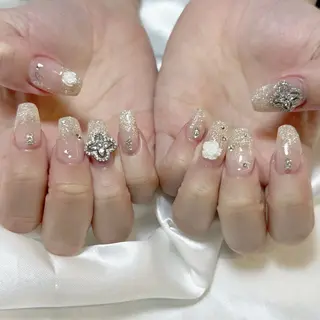 ネイル fein. miku🎀🍼のネイルデザイン