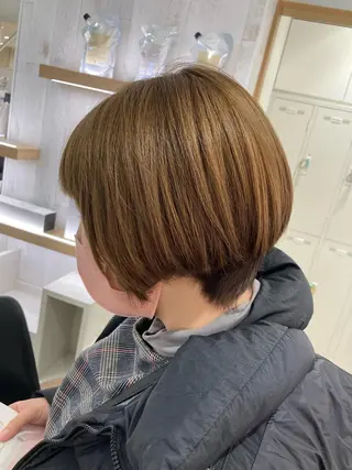 ショート カラー 野村 さなみ✨ぱっつんボブのヘアスタイル