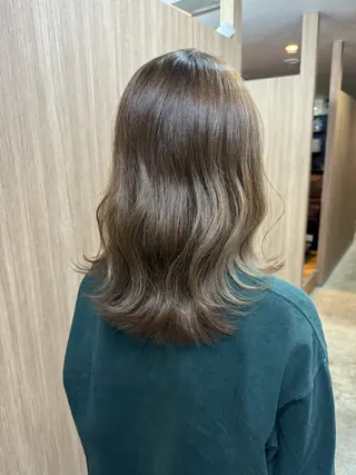 セミロング SOAR所属・【髪質改善・コテ巻き パーマ】　長浜千紘のヘアスタイル