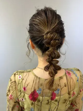 セミロング CheRiR所属・アッシュカラーやアレ ンジ得意🌿RIKOのヘアスタイル