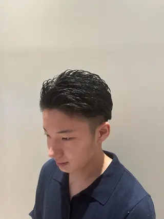 ショート パーマ ヒロ銀座バーバーショップ名古屋本店所属・小島 優奈のヘアスタイル