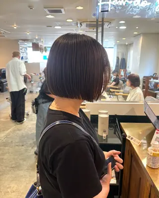 ショート カラー 高山 鳳成のヘアスタイル