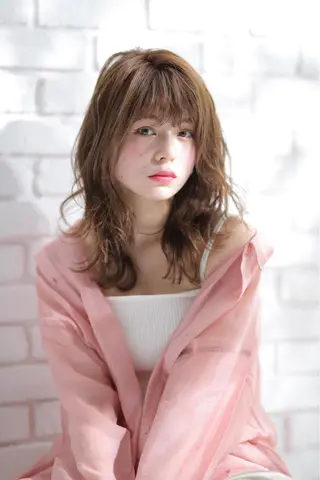 セミロング マツエクモデル 安藤裕子の眉毛・アイブロウイメージ