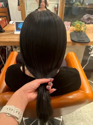 ロング カラー 髪質改善カラー ベージュ🤎YUMEのヘアスタイル