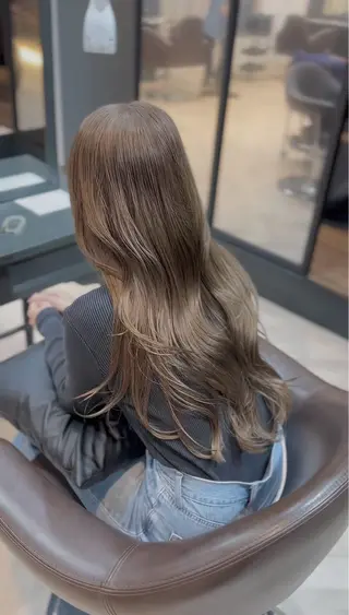 ロング カラー 瀧口 賢也のヘアスタイル