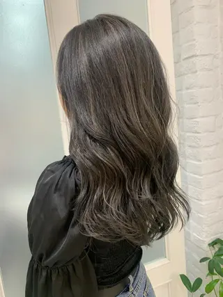 ロング 米津 優花のヘアスタイル