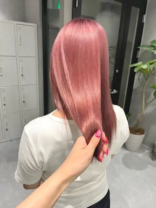 セミロング カラー 🦩暖色ハイトーン 🦩Mioのヘアスタイル