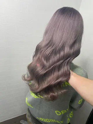 セミロング カラー ヒカ/外国人風 デザインカラーのヘアスタイル