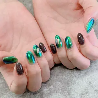 ネイル haleyume所属・shino🌟 痛ネイルのネイルデザイン