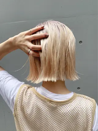 ミディアム カラー LEBEN所属・leben serikaのヘアスタイル