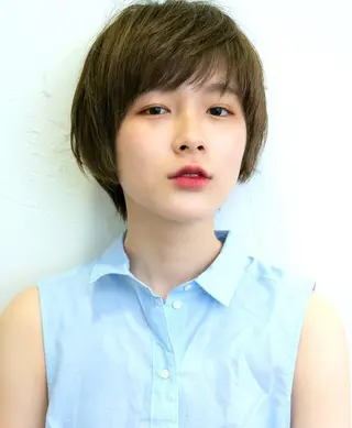 ショート ココバイファニック 関内のヘアスタイル