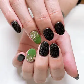 ネイル Lily Roseスタッフ一同のマツエク・マツパデザイン