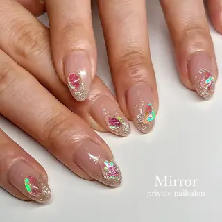 ネイル nailsalon Mirrorのネイルデザイン