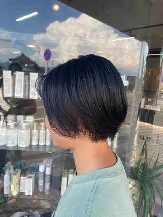 ショート カラー alu所属・マキノ キョウカのヘアスタイル