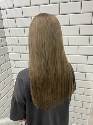 ロング カラー newi赤羽 HINATAのヘアスタイル