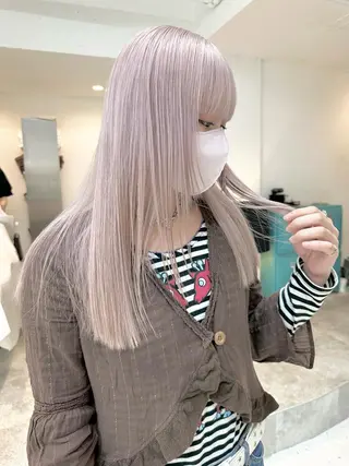 セミロング カラー kai .のヘアスタイル