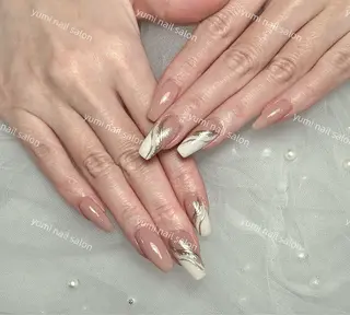 ネイル Shineジェル& チップ長さだしのネイルデザイン