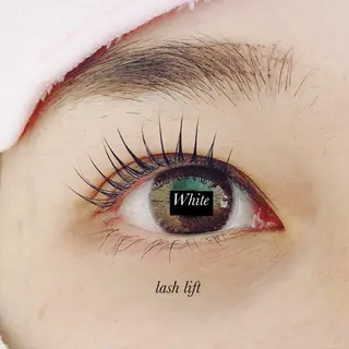 マツエク・マツパ White/マツエク /まつパ/耳つぼのマツエク・マツパデザイン