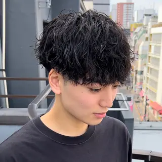 パーマ メンズ 曲がる縮毛矯正 LIBER 岩名のヘアスタイル