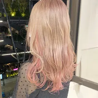 ロング カラー raika .のヘアスタイル