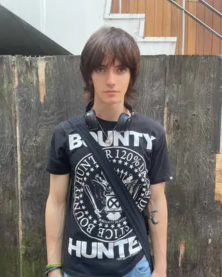 ミディアム メンズ パーマ、髪質改善 カズマのヘアスタイル