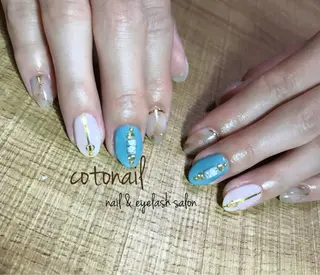 ミディアム ネイル ツメトマツゲ .のネイルデザイン