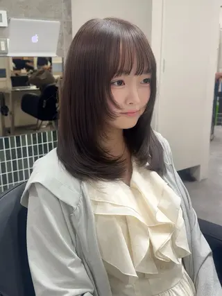 ミディアム カラー 🎀盛れる顔周り×レ イヤー×透明感/米田のヘアスタイル