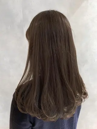 セミロング ANDO HIKARIのヘアスタイル