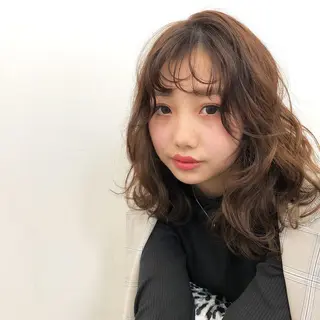 セミロング カラー ヘアアレンジ GO TODAY SHAiRE SALON岡山所属・Sana/ 耳ツボ/インナーのヘアスタイル