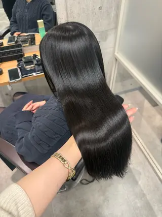 ロング ayano /レイヤー/艶カラーのヘアスタイル