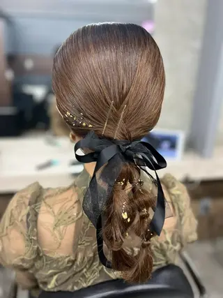 ミディアム ヘアアレンジ 🐈‍⬛多系統🕶 tsubura🖤のヘアスタイル