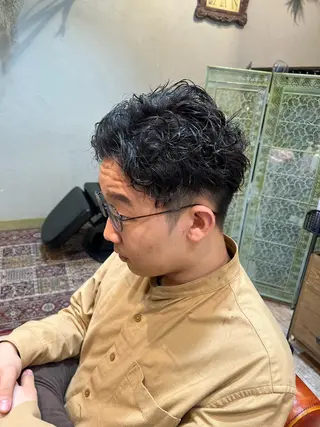 メンズ DieHare所属・林 紅葉のヘアスタイル