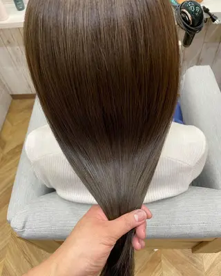 ショート カラー パーマ ヘアアレンジ メンズ キッズ ネイル マツエク・マツパ Saffyハリウッド トリートメント◎のヘアスタイル