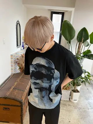 ショート カラー メンズ 🩷ハイトーン透明感 レイヤー🩷ユリカのヘアスタイル