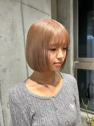 ショート カラー 🎀ハイトーン/艶 カラーKaRin🎀のヘアスタイル