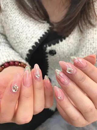 ネイル AngelChris ビューティーサロンのネイルデザイン