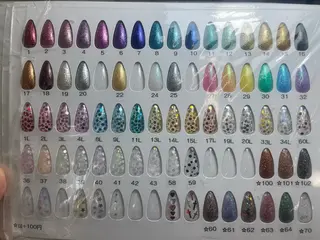 ネイル 金子 奈央のネイルデザイン