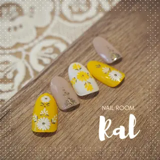 ネイル 山本 友理のネイルデザイン