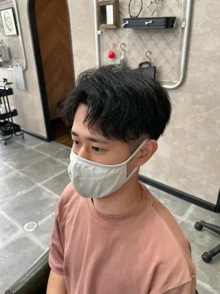 ショート カラー パーマ ヘアアレンジ メンズ キッズ ネイル マツエク・マツパ アイブロウ メンズカット✂️ パーマ寺西優真のヘアスタイル