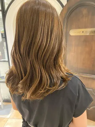 セミロング 古川新太郎 くびれヘア小顔カットのヘアスタイル