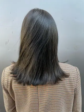 ミディアム カラー レイヤーウルフ エクステ磯部のヘアスタイル