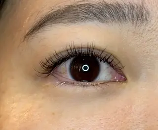 マツエク・マツパ 毛染め工房所属・まほ  平野/ 長吉六反/喜連瓜破のマツエク・マツパデザイン