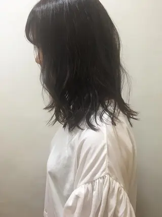 ミディアム 丸山 亜加理のヘアスタイル