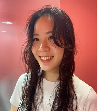 ロング パーマ 山岸 未玖のヘアスタイル