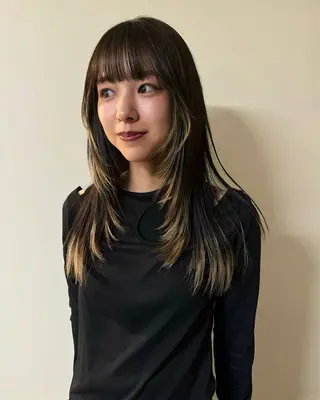 セミロング FILMS hotchiのヘアスタイル