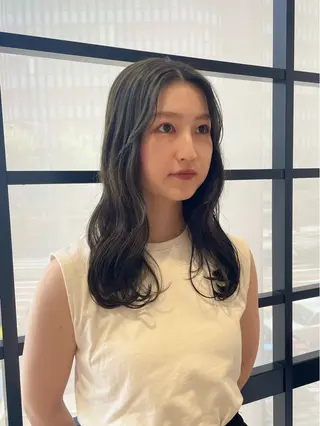 ロング カラー ELLE salon サエのヘアスタイル